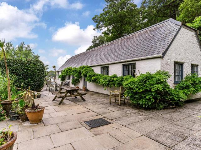 House for sale in Manaccan, Helford Passage