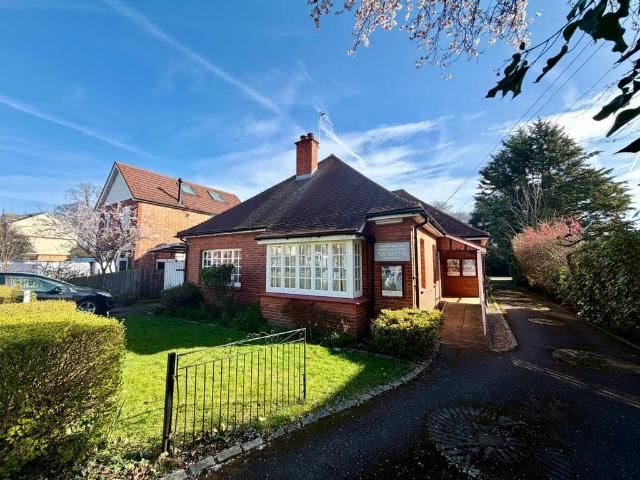 House for sale in Ripley Springs, Row Town