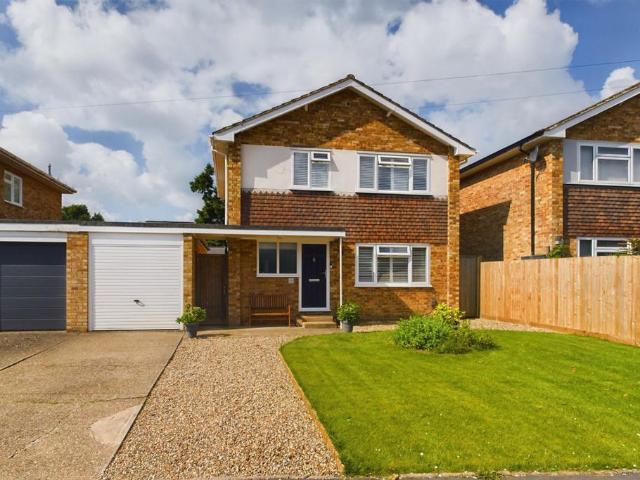 House for sale in Pouchen End, Hertfordshire