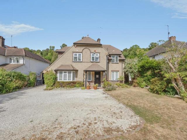 House for sale in Selsdon, Greater London