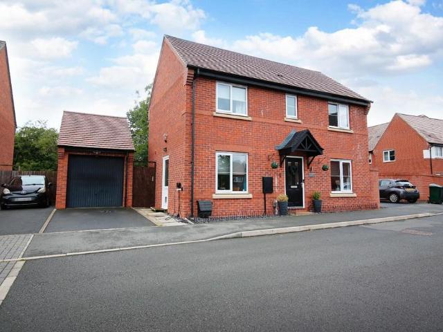 House for sale in Highfields, Egginton