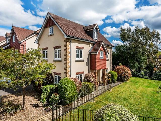 House for sale in Blackhills, Surrey