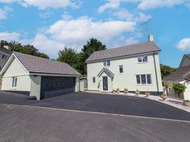 House for sale in Strode, Devon
