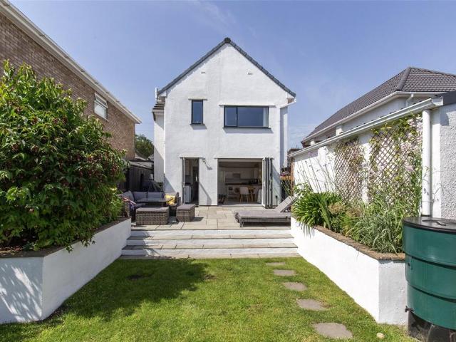 House for sale in Feckenham, City Of Bristol