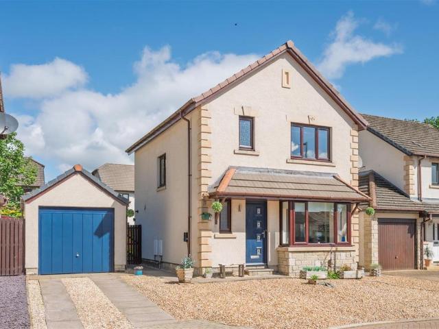 House for sale in Almondbank, Scotland