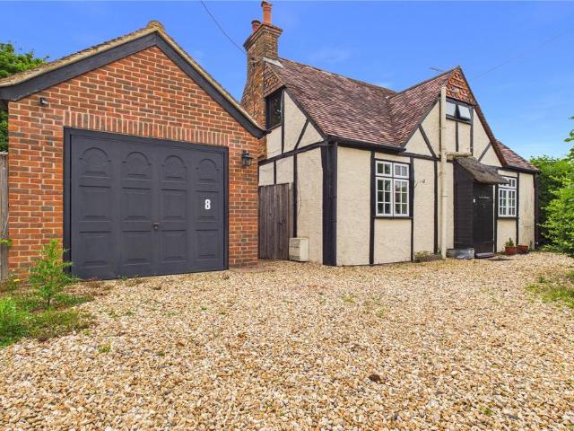 House for sale in Berrick Salome, Oxfordshire