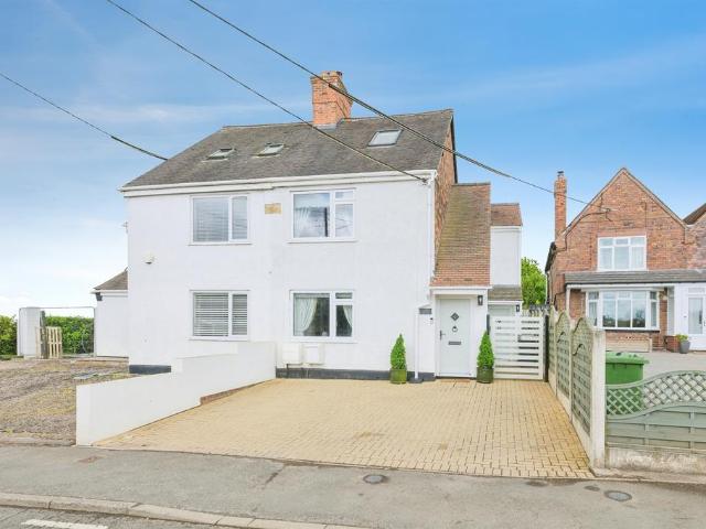 House for sale in Hurley, Gun Hill
