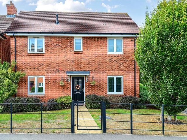 House for sale in Ash, Guildford
