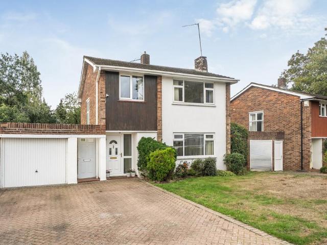 House for sale in Bassett Green, Southampton