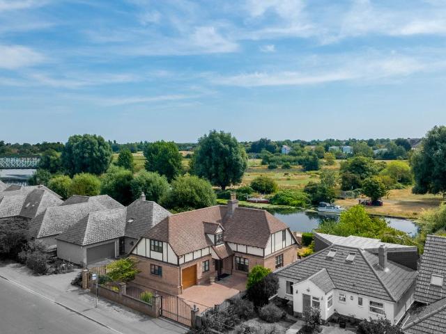 House for sale in Chesterton, Arbury
