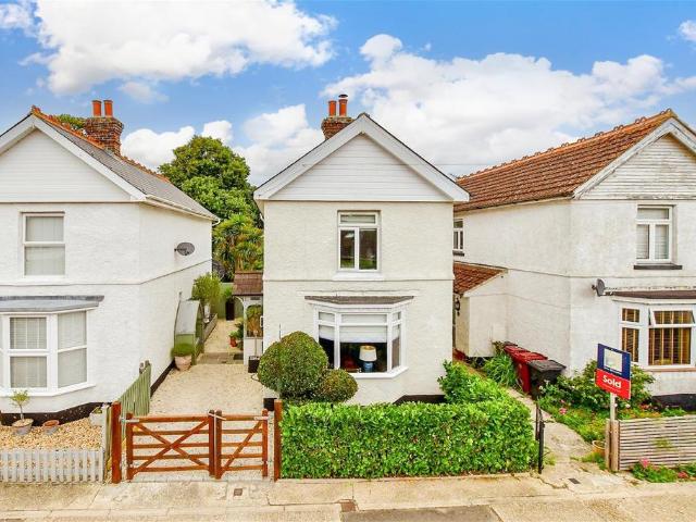 House for sale in Littlecote, West Sussex