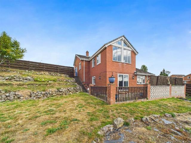 House for sale in Gobowen, Shropshire
