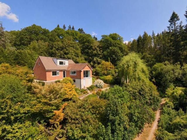 House for sale in Bromsberrow Heath, Gloucestershire