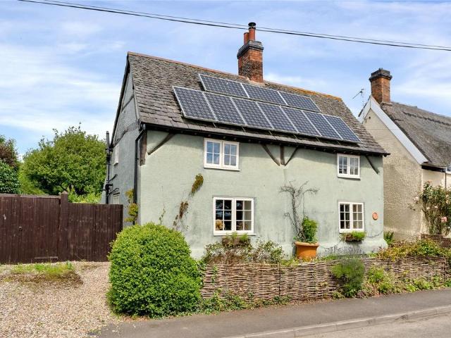 House for sale in Brentingby, Leicestershire