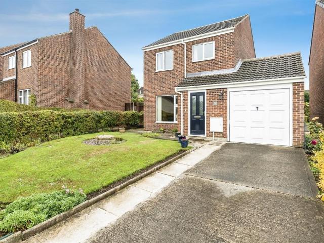 House for sale in Daisy Hill, Leeds