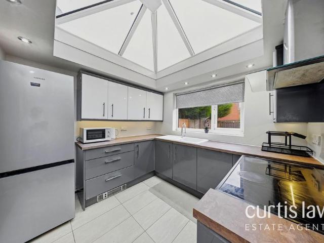 House for sale in Queen's Park, Blackburn