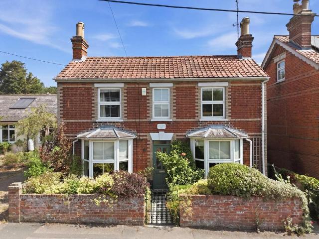 House for sale in Eastbridge, Suffolk