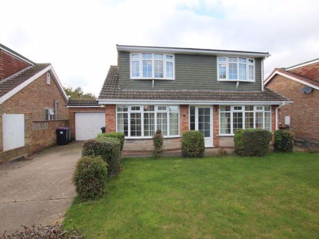 House for sale in Holton le Clay, Belleau