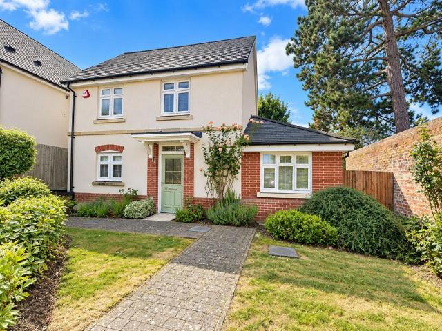 House for sale in Moulsham, Chelmsford