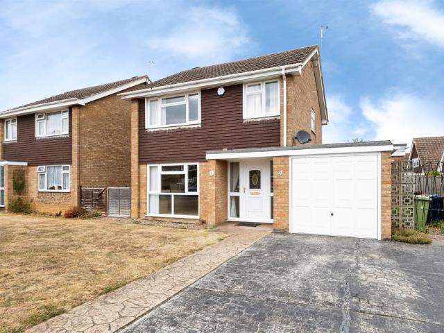 House for sale in Poets Estate, Newport Pagnell