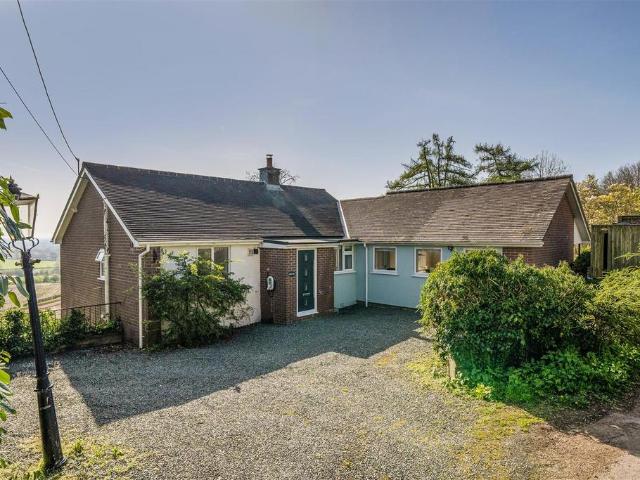 House for sale in Llynclys, Shropshire