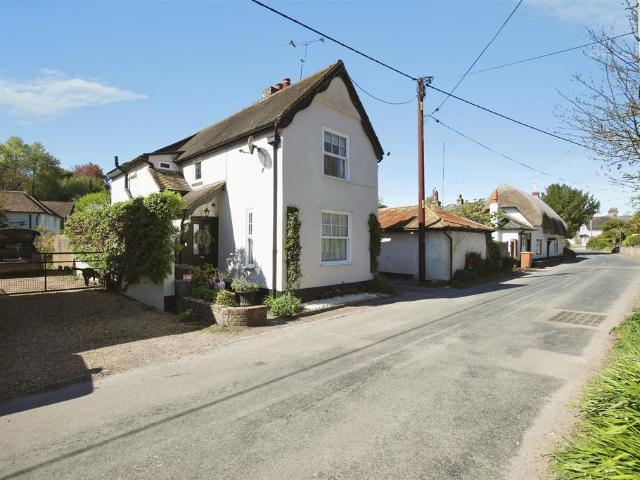House for sale in Barton Stacey, Hampshire
