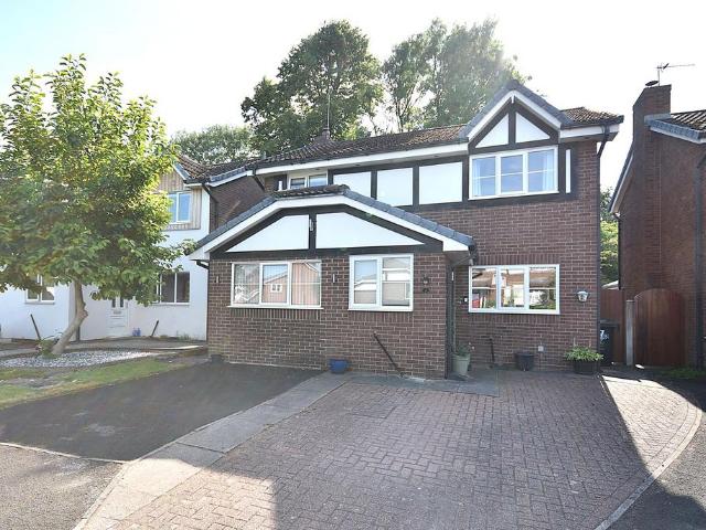House for sale in Upton Priory, Macclesfield