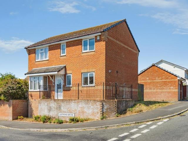 House for sale in Foxhole, Livermead