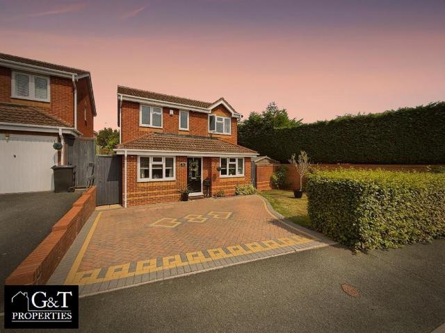 House for sale in Brierley Hill, West Midlands