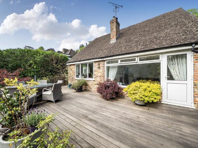 House for sale in Hillview, Surrey