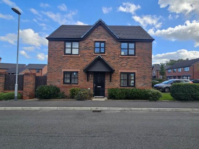 House for sale in Pendock, Greater Manchester