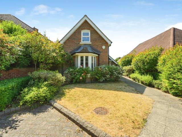 House for sale in London Borough of Croydon, Kenley