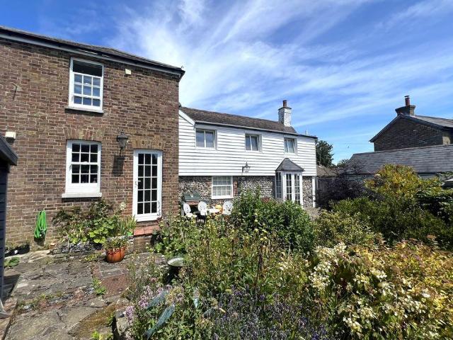 House for sale in Ash, Kent
