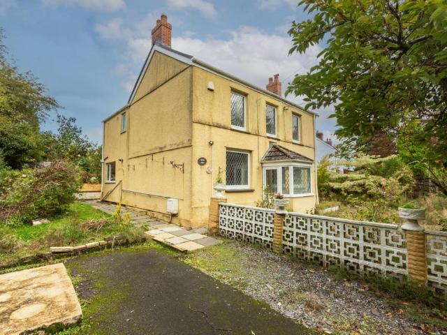 House for sale in Three Crosses