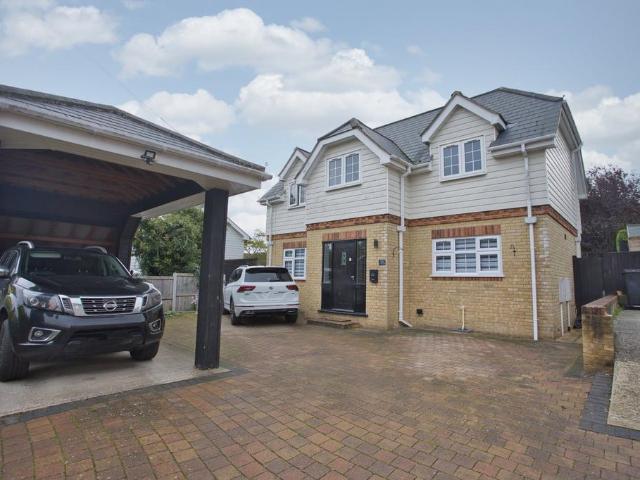 House for sale in Shepherdswell, Dover