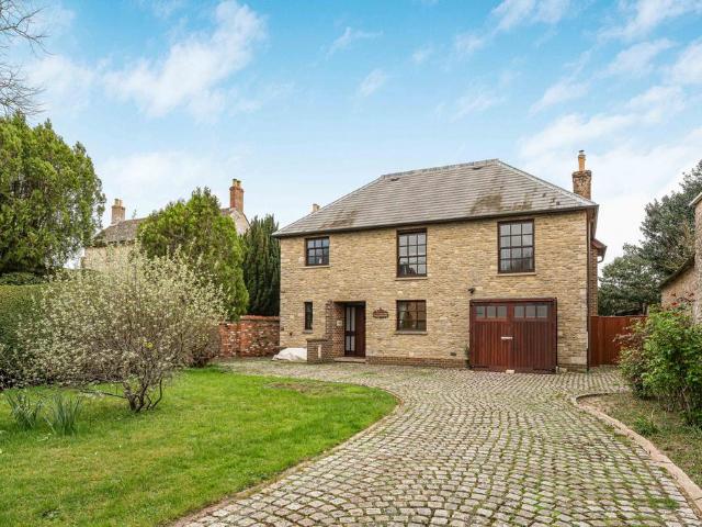 House for sale in Evershot, Oxfordshire