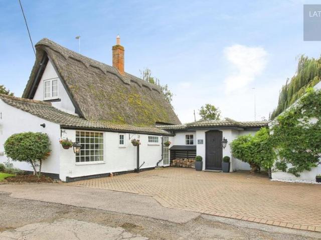 House for sale in Bedford
