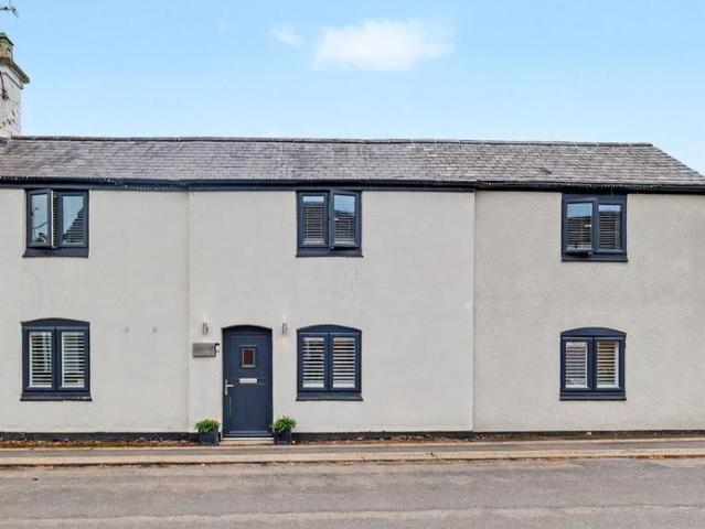 House for sale in Stanford On Avon, Leicestershire