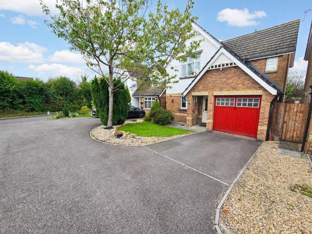 House for sale in Laleston, Cefn Glas