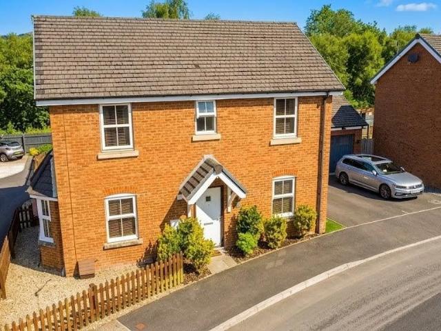 House for sale in Llwydcoed