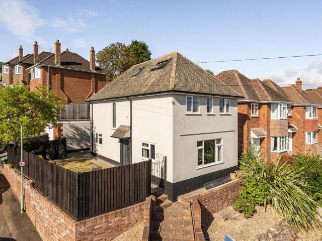 House for sale in Watergate, Devon
