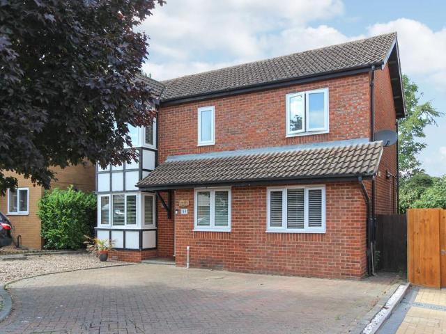 House for sale in Glenvale Park, Wellingborough