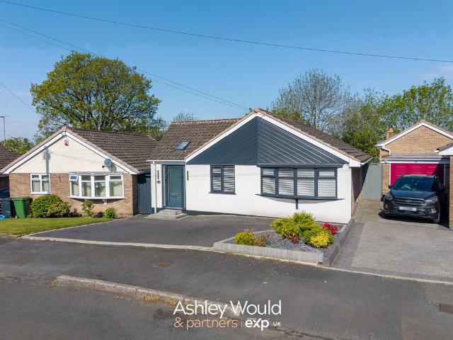 Bungalow for sale in Halesowen, West Midlands