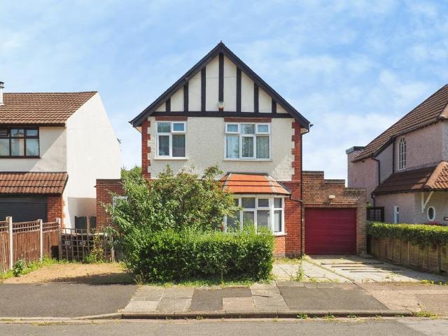 House for sale in Attenborough, East Midlands