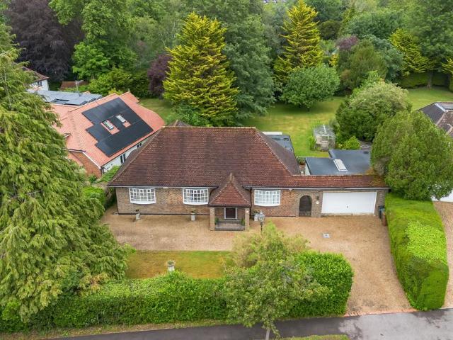 House for sale in Red Hill, Surrey