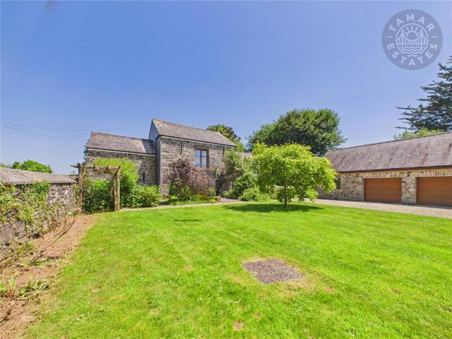 House for sale in Weir Quay, Devon