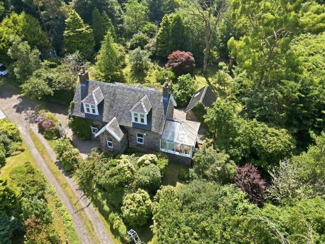 House for sale in Inverkip, Scotland