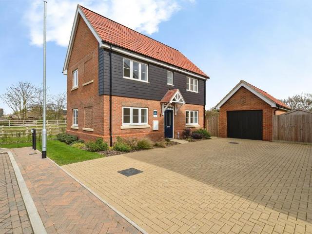 House for sale in Bedingfield, Suffolk