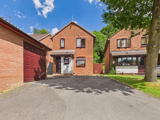 House for sale in Burnedge, Greater Manchester