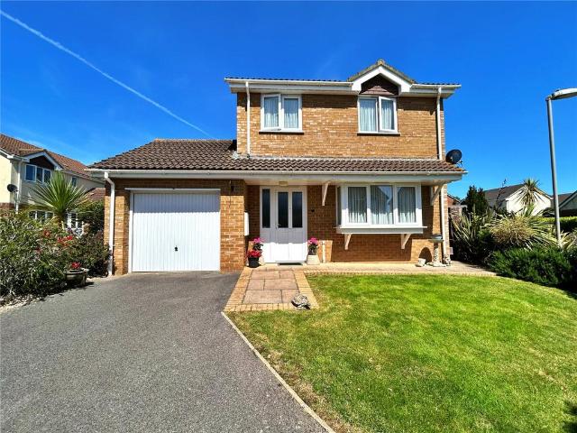 House for sale in Highcliffe